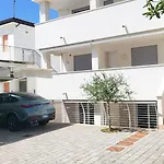 VILLA GIORGIO - GIARDINO PRIVATO - A pochi passi dal mare
